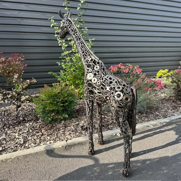 petite girafe girafon sculpture métallique Lolito déco