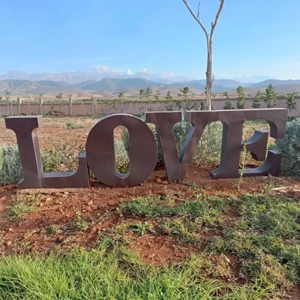 lettres love en argent Lolito déco sculptures métallique